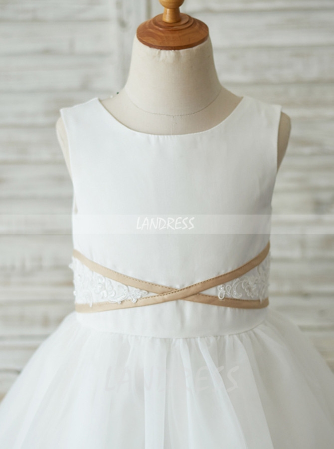 Simple white best sale dress for girls